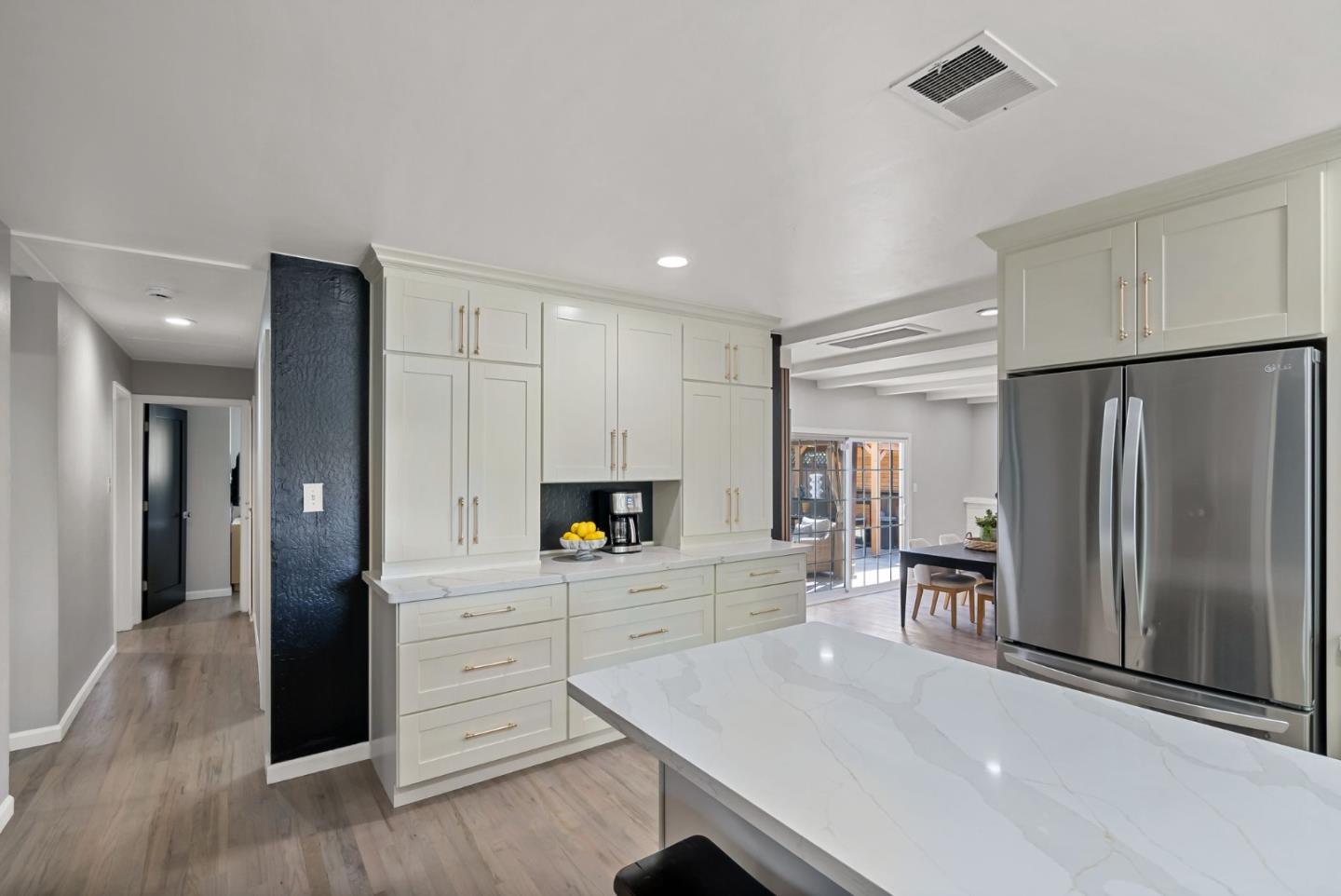 Detail Gallery Image 9 of 57 For 628 Kiowa Cir, San Jose,  CA 95123 - 4 Beds | 2 Baths