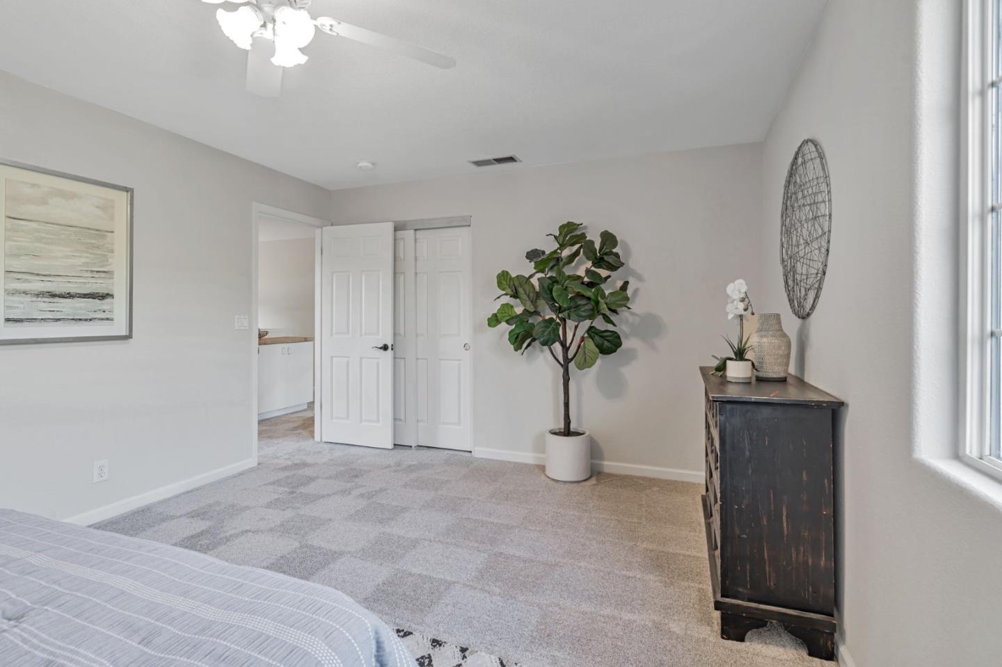 Detail Gallery Image 20 of 49 For 3233 Irlanda Way, San Jose,  CA 95124 - 5 Beds | 3 Baths