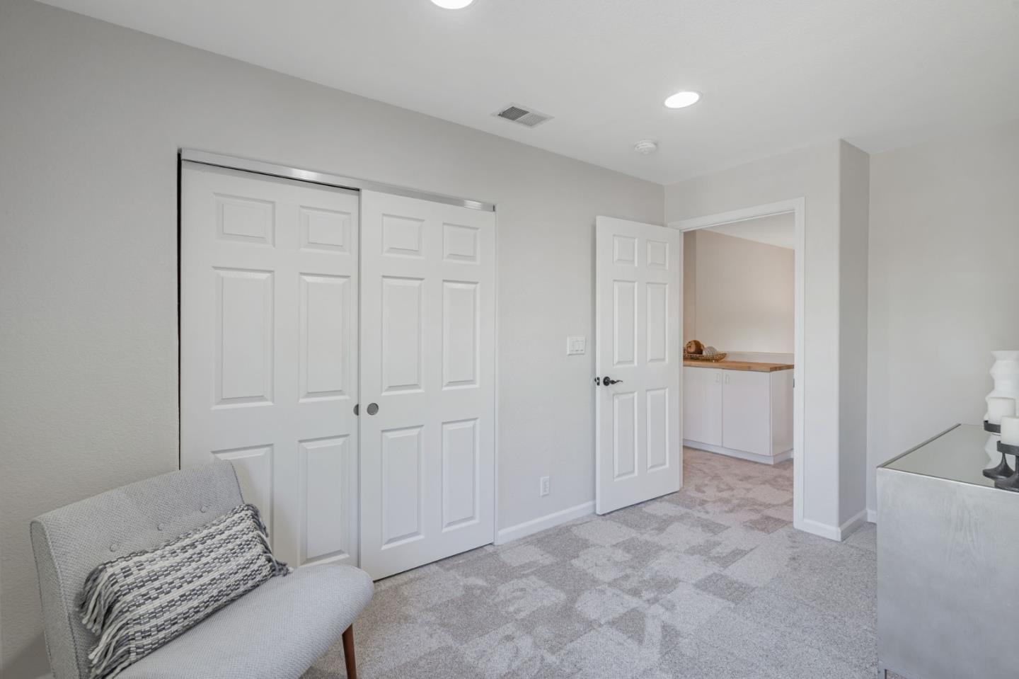 Detail Gallery Image 23 of 49 For 3233 Irlanda Way, San Jose,  CA 95124 - 5 Beds | 3 Baths