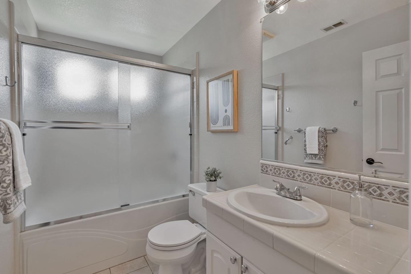 Detail Gallery Image 35 of 49 For 3233 Irlanda Way, San Jose,  CA 95124 - 5 Beds | 3 Baths