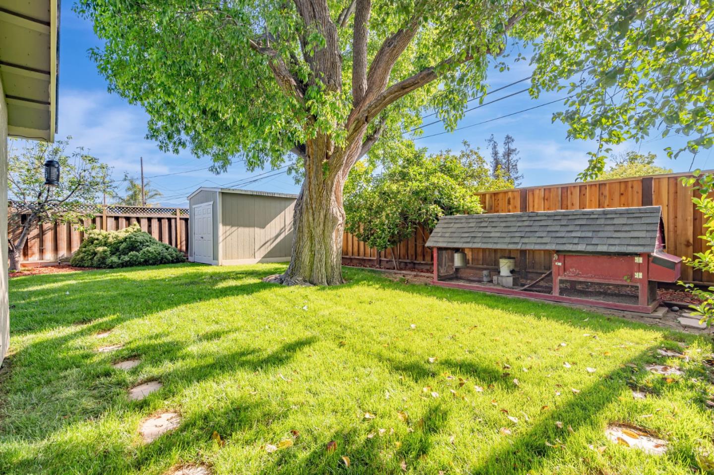Detail Gallery Image 48 of 49 For 3233 Irlanda Way, San Jose,  CA 95124 - 5 Beds | 3 Baths