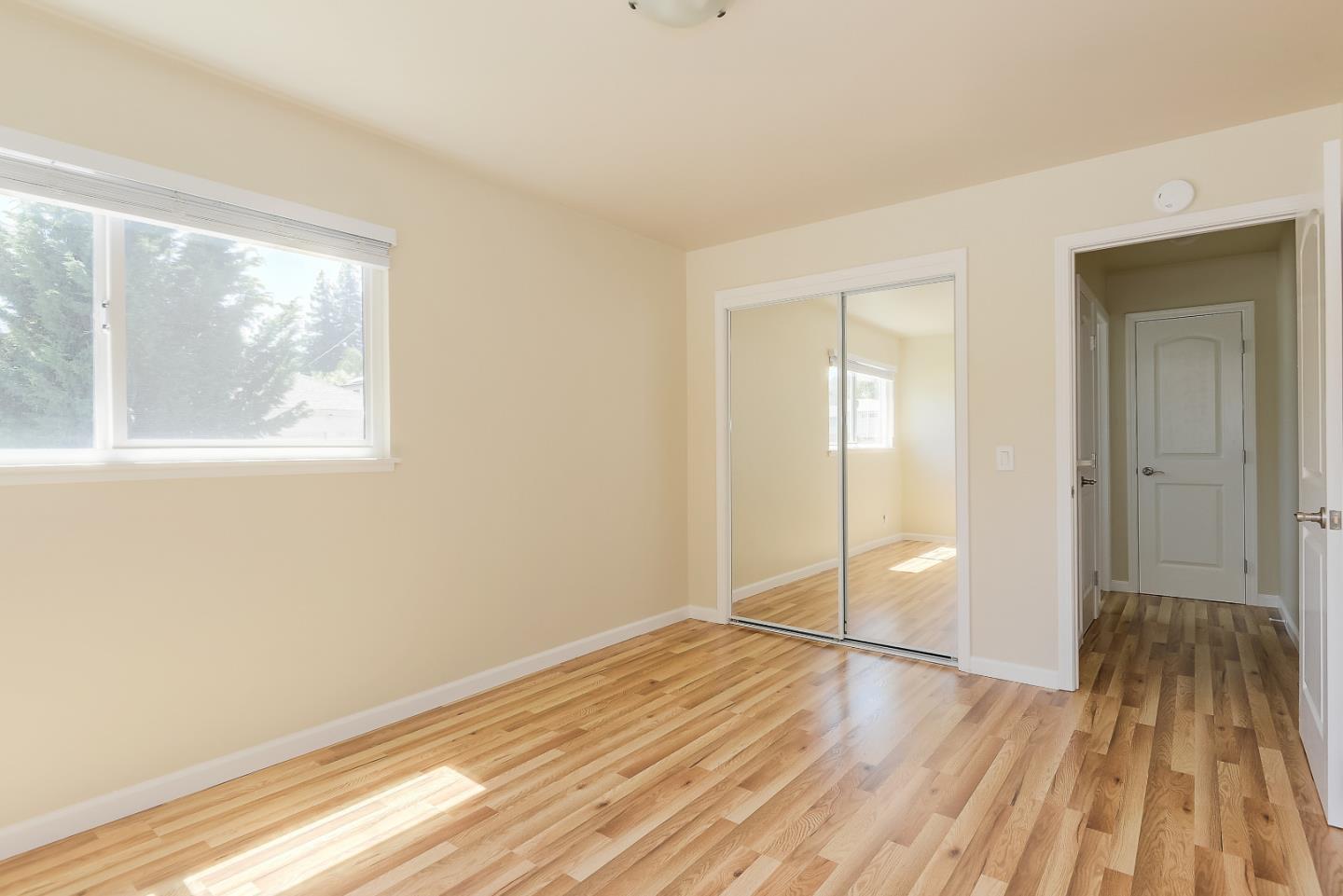 Detail Gallery Image 10 of 13 For 901 Fremont St, Menlo Park,  CA 94025 - 1 Beds | 1 Baths