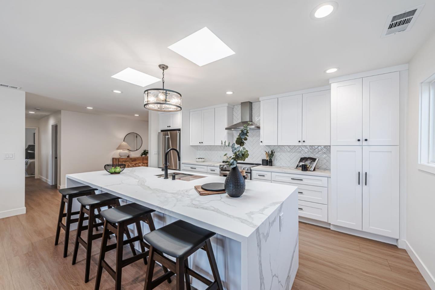 Detail Gallery Image 7 of 35 For 5278 Herbert Dr, San Jose,  CA 95124 - 4 Beds | 3 Baths
