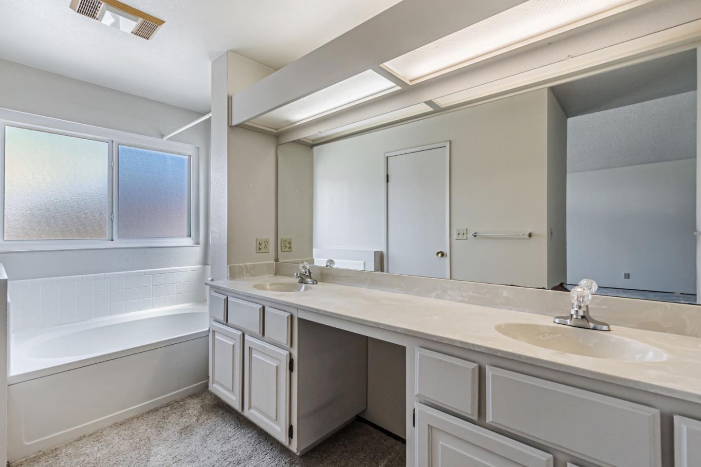 Detail Gallery Image 12 of 19 For 1189 Krebs Ct, San Jose,  CA 95131 - 4 Beds | 2/1 Baths
