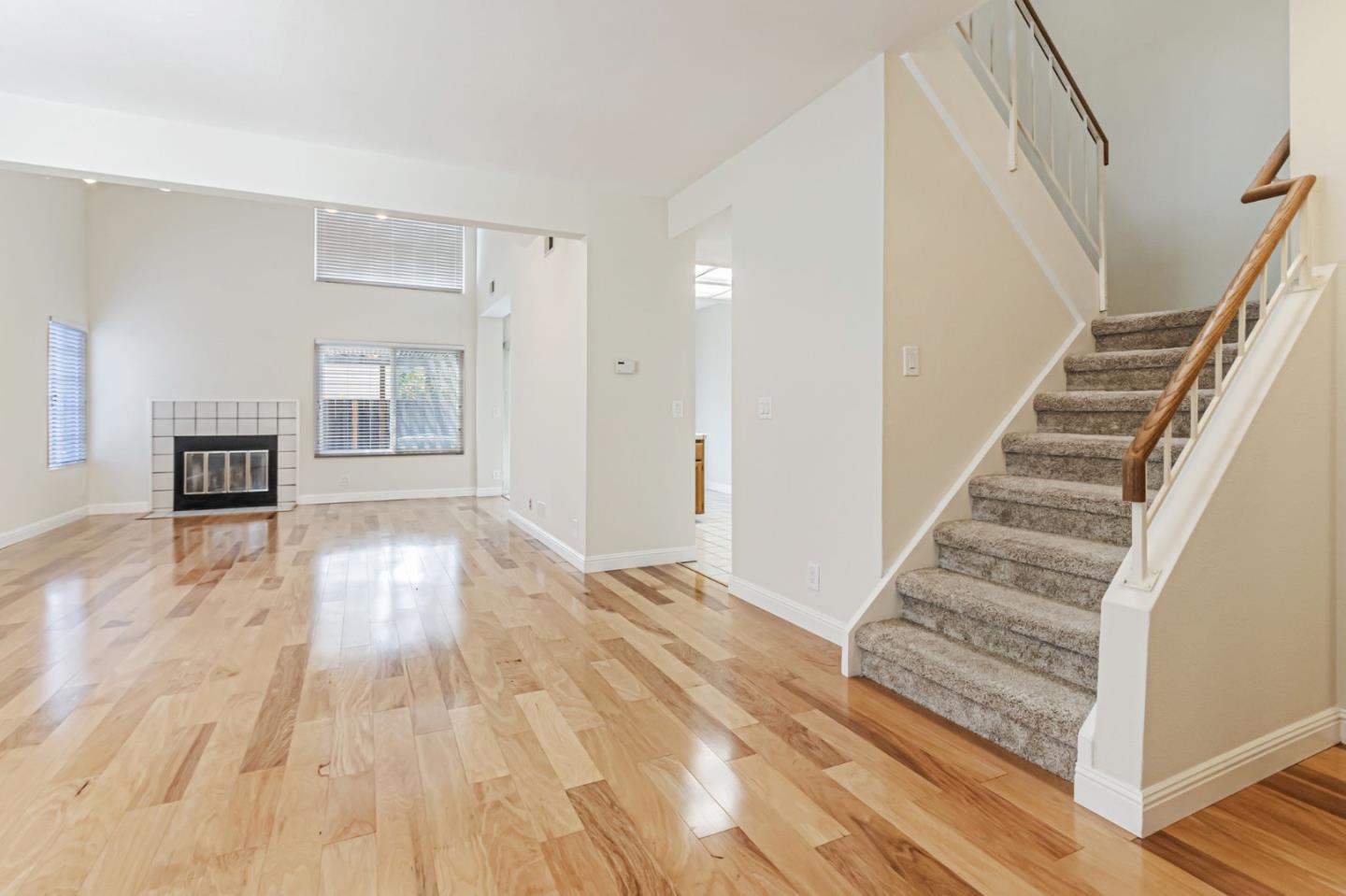 Detail Gallery Image 2 of 19 For 1189 Krebs Ct, San Jose,  CA 95131 - 4 Beds | 2/1 Baths