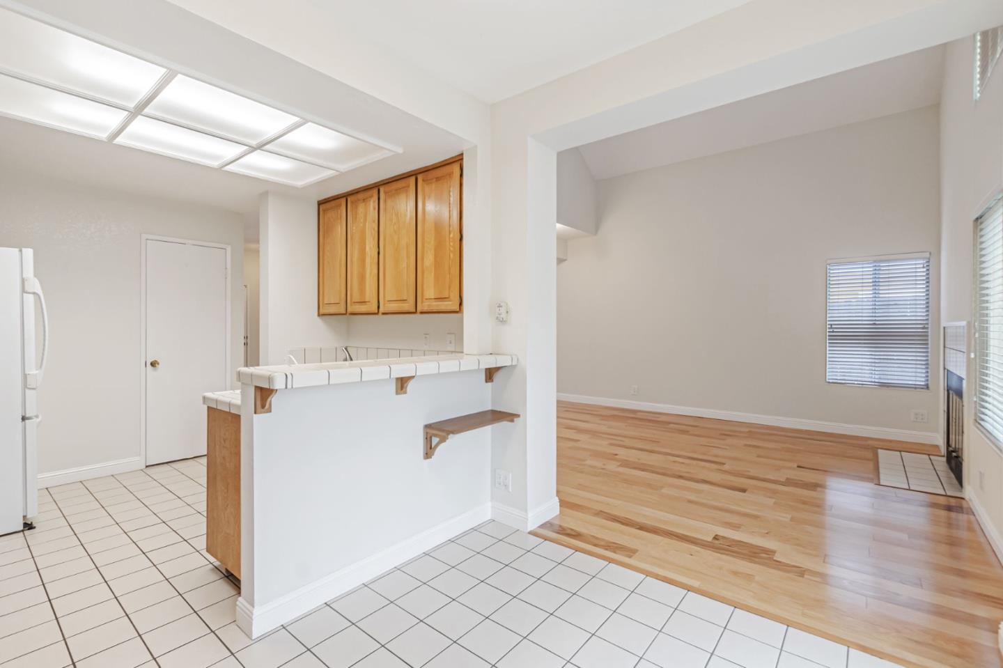 Detail Gallery Image 5 of 19 For 1189 Krebs Ct, San Jose,  CA 95131 - 4 Beds | 2/1 Baths