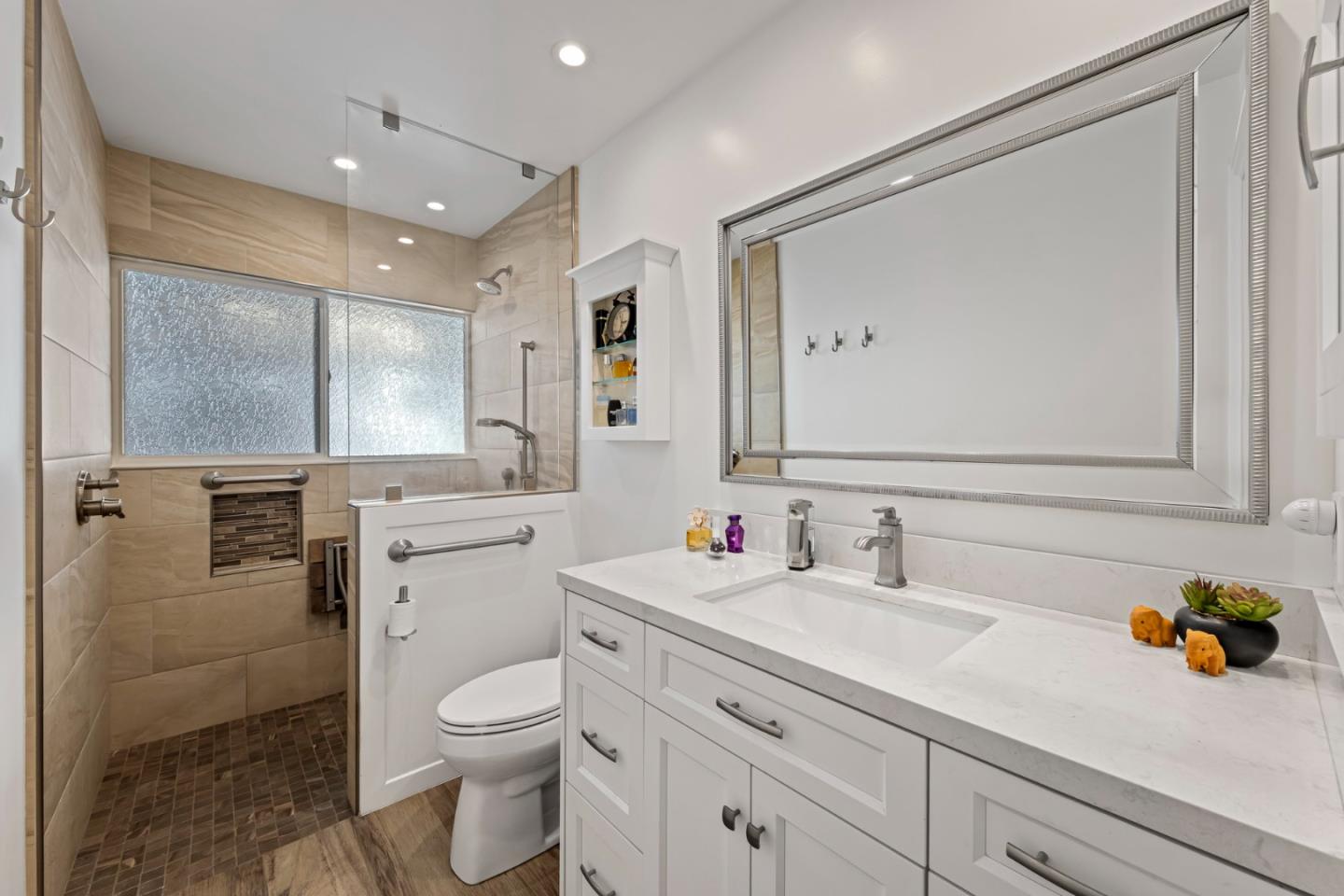 Detail Gallery Image 22 of 67 For 7593 Spruce Ct, Gilroy,  CA 95020 - 3 Beds | 3 Baths