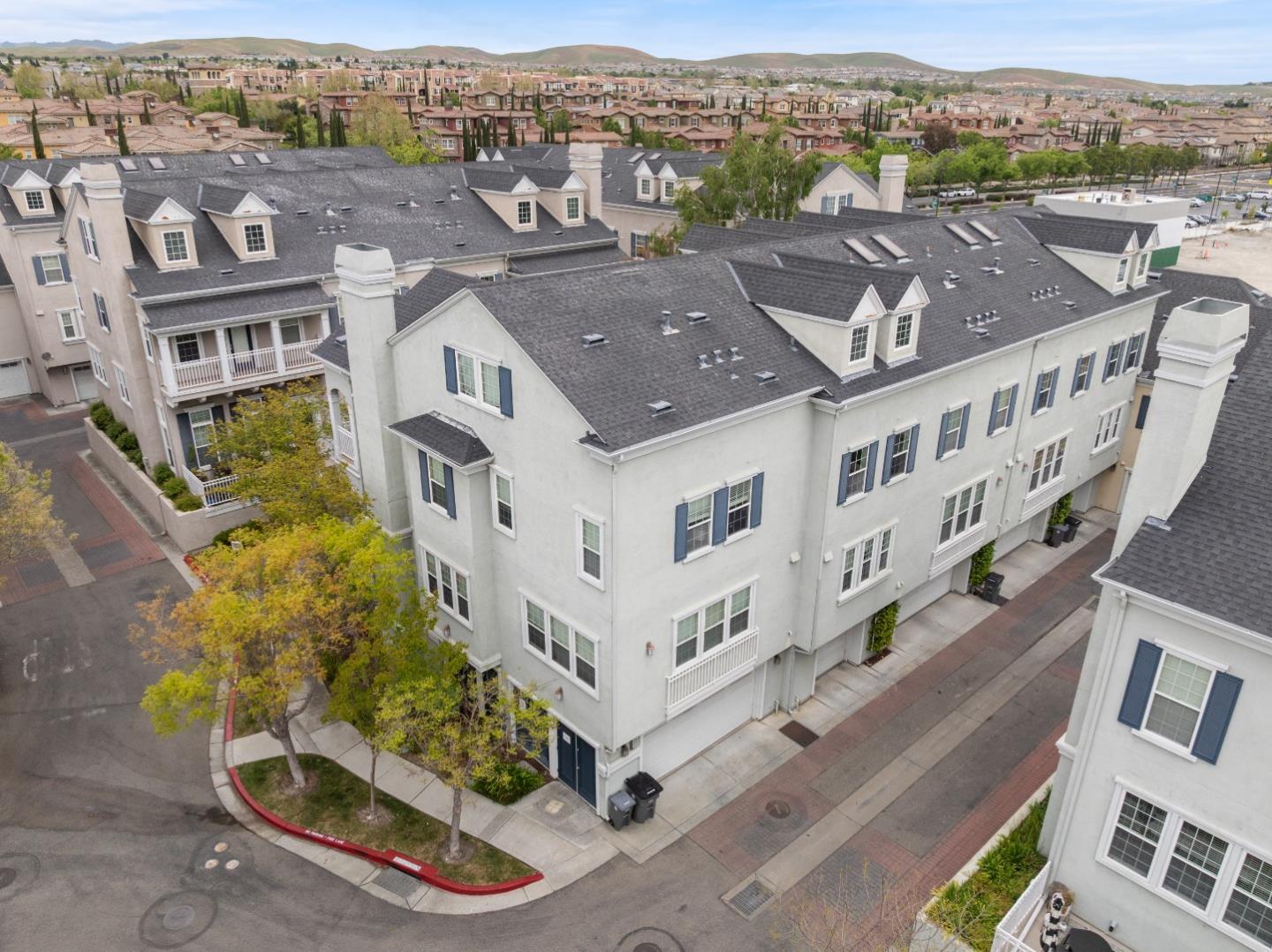 Detail Gallery Image 1 of 44 For 3685 Whitworth Dr, Dublin,  CA 94568 - 3 Beds | 3/1 Baths