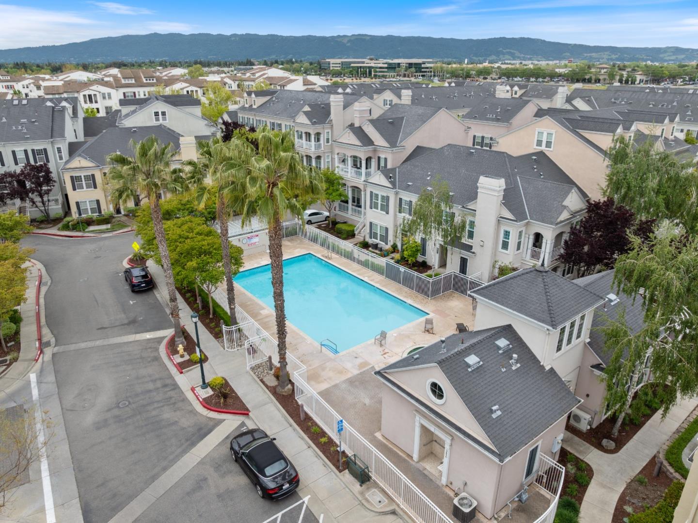 Detail Gallery Image 40 of 44 For 3685 Whitworth Dr, Dublin,  CA 94568 - 3 Beds | 3/1 Baths