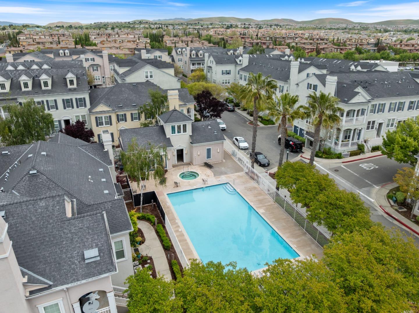 Detail Gallery Image 42 of 44 For 3685 Whitworth Dr, Dublin,  CA 94568 - 3 Beds | 3/1 Baths