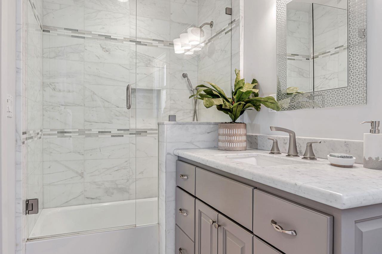 Detail Gallery Image 32 of 63 For 30 Valley Rd, San Carlos,  CA 94070 - 4 Beds | 2 Baths