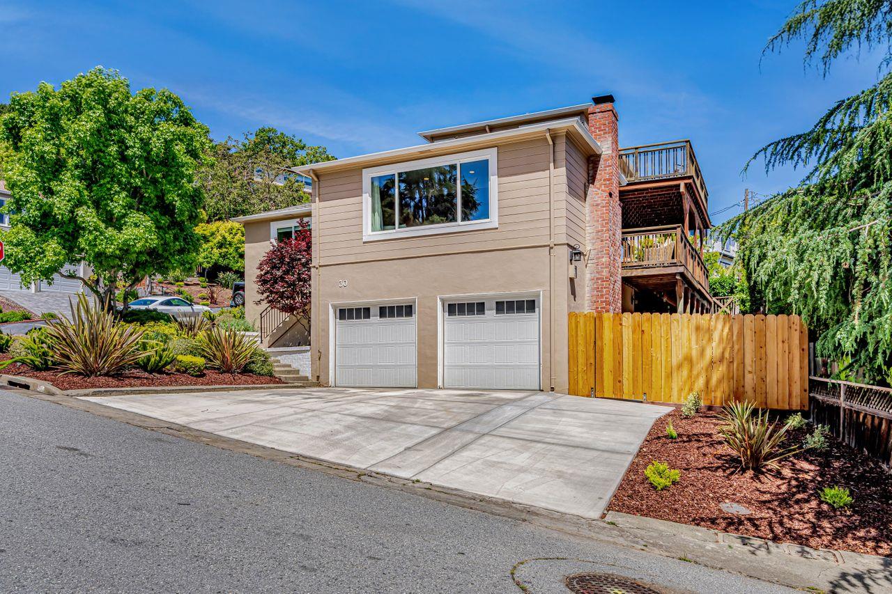 Detail Gallery Image 4 of 63 For 30 Valley Rd, San Carlos,  CA 94070 - 4 Beds | 2 Baths