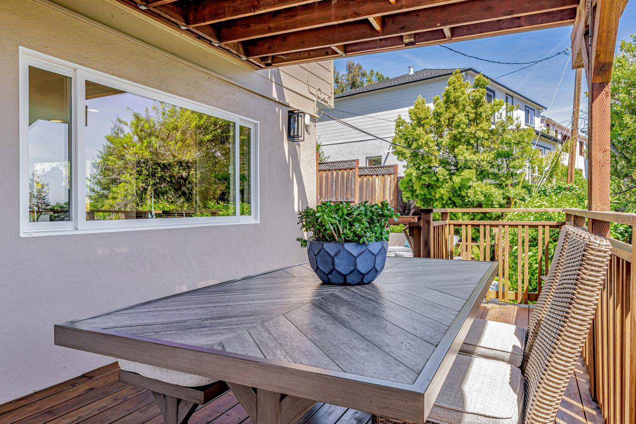 Detail Gallery Image 45 of 63 For 30 Valley Rd, San Carlos,  CA 94070 - 4 Beds | 2 Baths