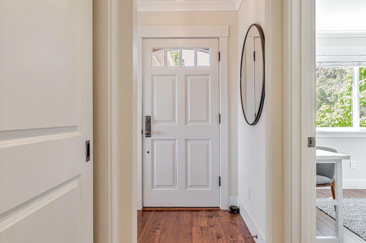 Detail Gallery Image 5 of 63 For 30 Valley Rd, San Carlos,  CA 94070 - 4 Beds | 2 Baths