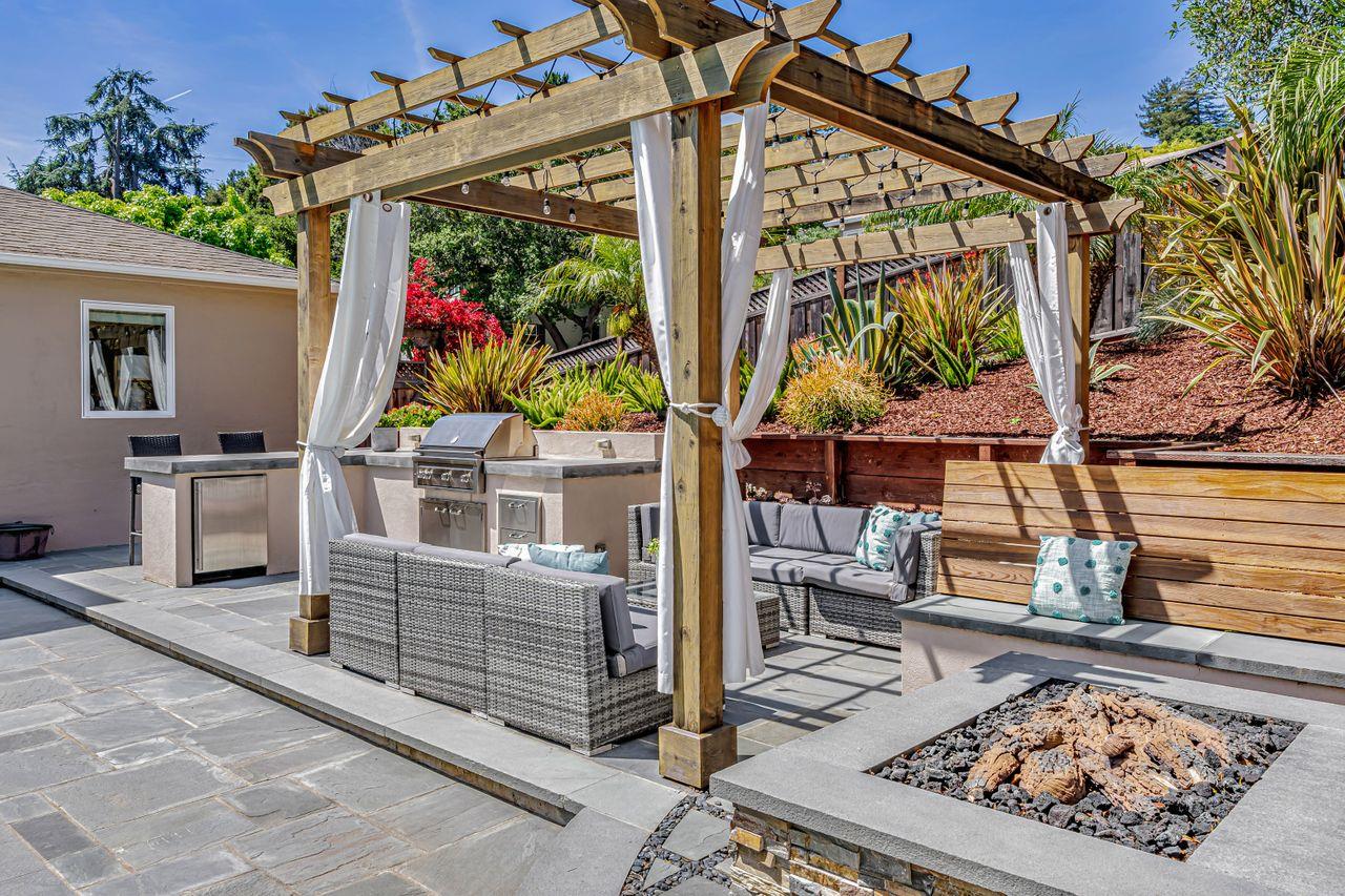 Detail Gallery Image 53 of 63 For 30 Valley Rd, San Carlos,  CA 94070 - 4 Beds | 2 Baths