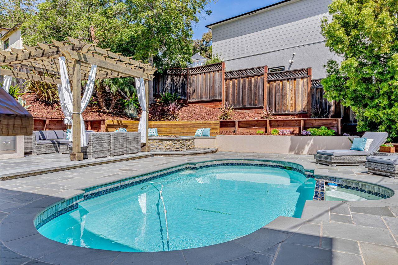 Detail Gallery Image 57 of 63 For 30 Valley Rd, San Carlos,  CA 94070 - 4 Beds | 2 Baths