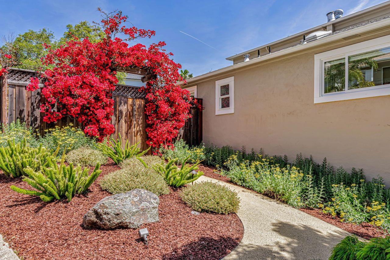Detail Gallery Image 61 of 63 For 30 Valley Rd, San Carlos,  CA 94070 - 4 Beds | 2 Baths