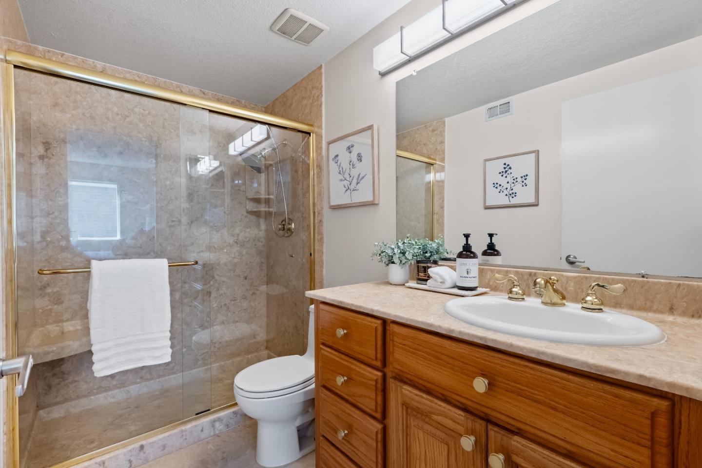 Detail Gallery Image 21 of 40 For 807 Portwalk Pl, Redwood City,  CA 94065 - 3 Beds | 2 Baths