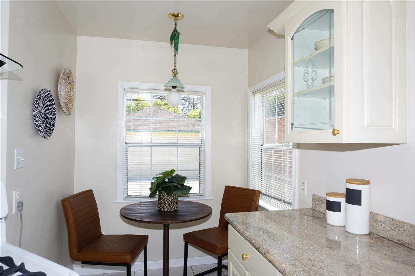 Detail Gallery Image 10 of 30 For 1064 Meridian Ave, San Jose,  CA 95125 - 3 Beds | 2 Baths