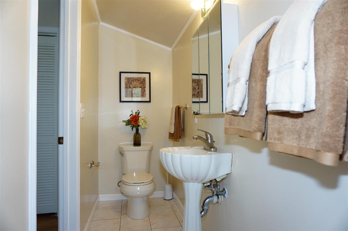 Detail Gallery Image 22 of 30 For 1064 Meridian Ave, San Jose,  CA 95125 - 3 Beds | 2 Baths