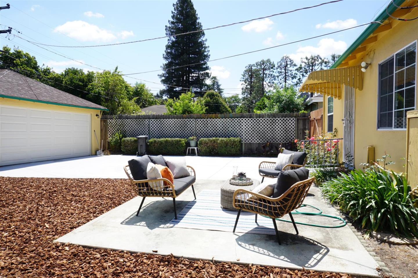Detail Gallery Image 27 of 30 For 1064 Meridian Ave, San Jose,  CA 95125 - 3 Beds | 2 Baths