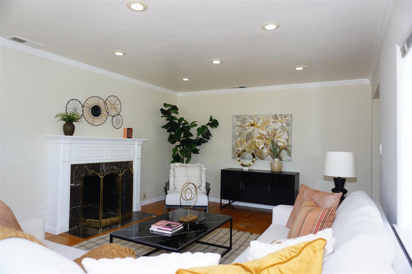 Detail Gallery Image 5 of 30 For 1064 Meridian Ave, San Jose,  CA 95125 - 3 Beds | 2 Baths