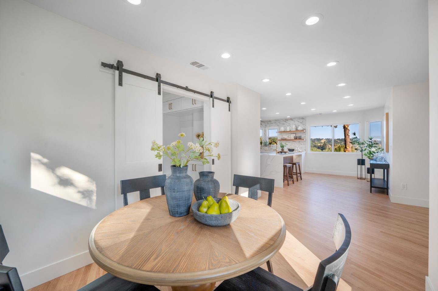 Detail Gallery Image 10 of 56 For 2275 Llagas Rd, Morgan Hill,  CA 95037 - 3 Beds | 2/1 Baths