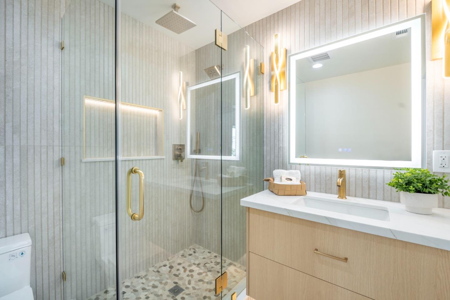 Detail Gallery Image 25 of 56 For 2275 Llagas Rd, Morgan Hill,  CA 95037 - 3 Beds | 2/1 Baths