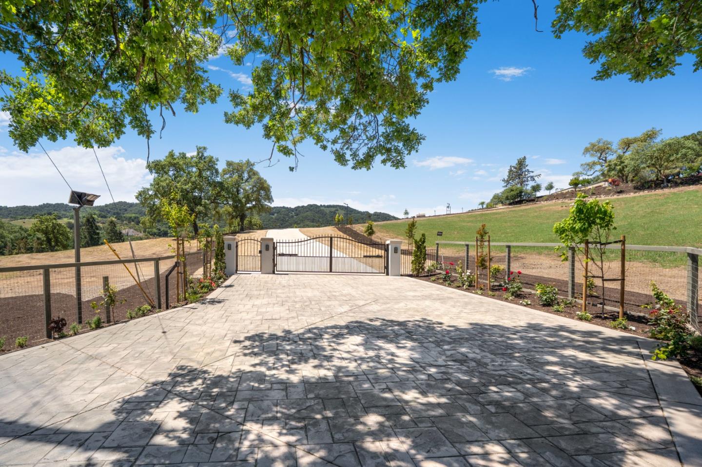 Detail Gallery Image 46 of 56 For 2275 Llagas Rd, Morgan Hill,  CA 95037 - 3 Beds | 2/1 Baths