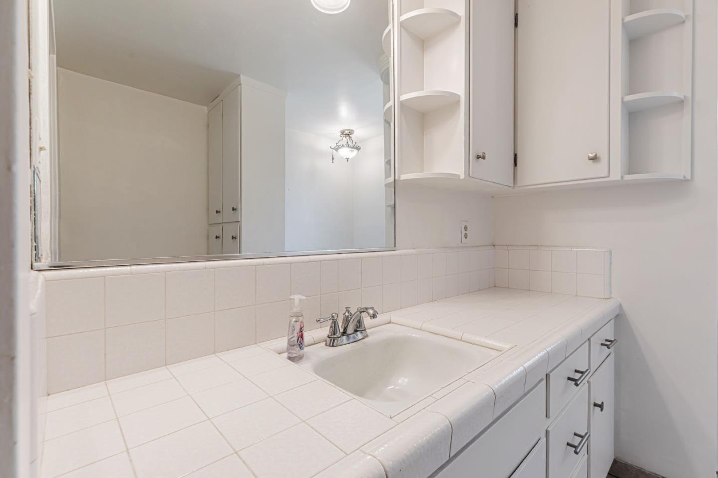 Detail Gallery Image 28 of 47 For 1711 Valley View Rd, Hollister,  CA 95023 - 2 Beds | 1/1 Baths