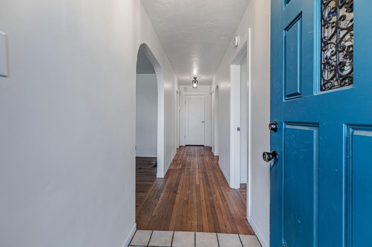Detail Gallery Image 3 of 47 For 1711 Valley View Rd, Hollister,  CA 95023 - 2 Beds | 1/1 Baths