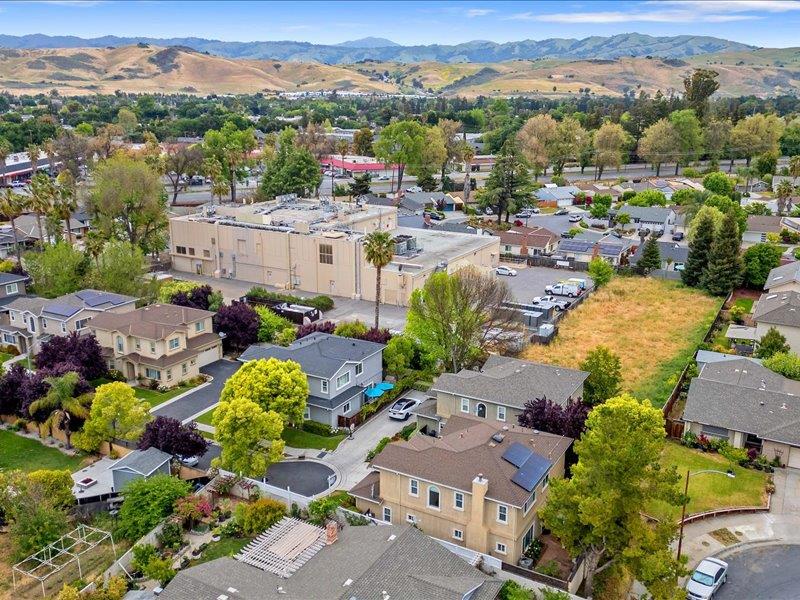 Detail Gallery Image 33 of 38 For 5332 Shenado Ln, San Jose,  CA 95136 - 4 Beds | 3 Baths