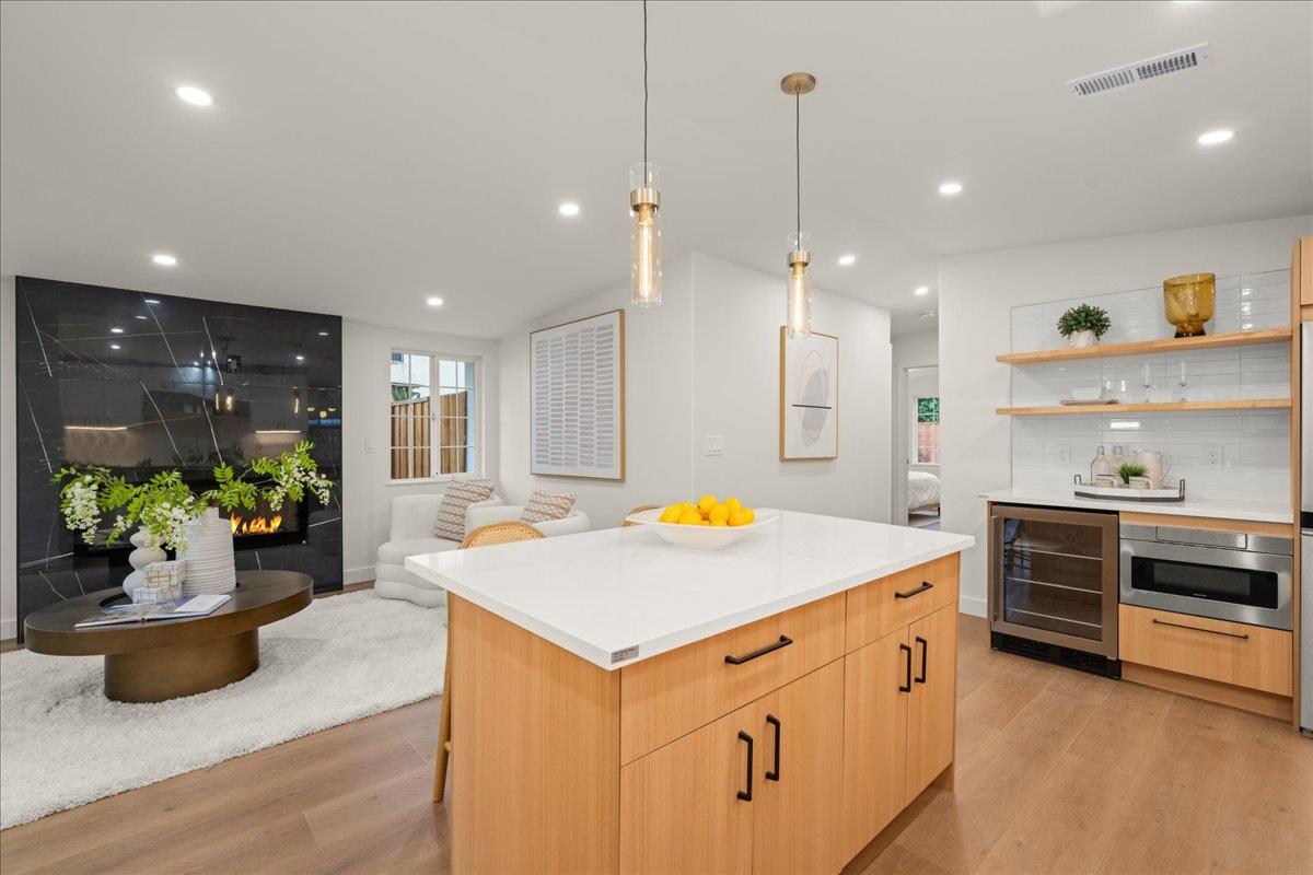 Detail Gallery Image 10 of 34 For 880 Las Palmas Dr, Santa Clara,  CA 95051 - 4 Beds | 3 Baths