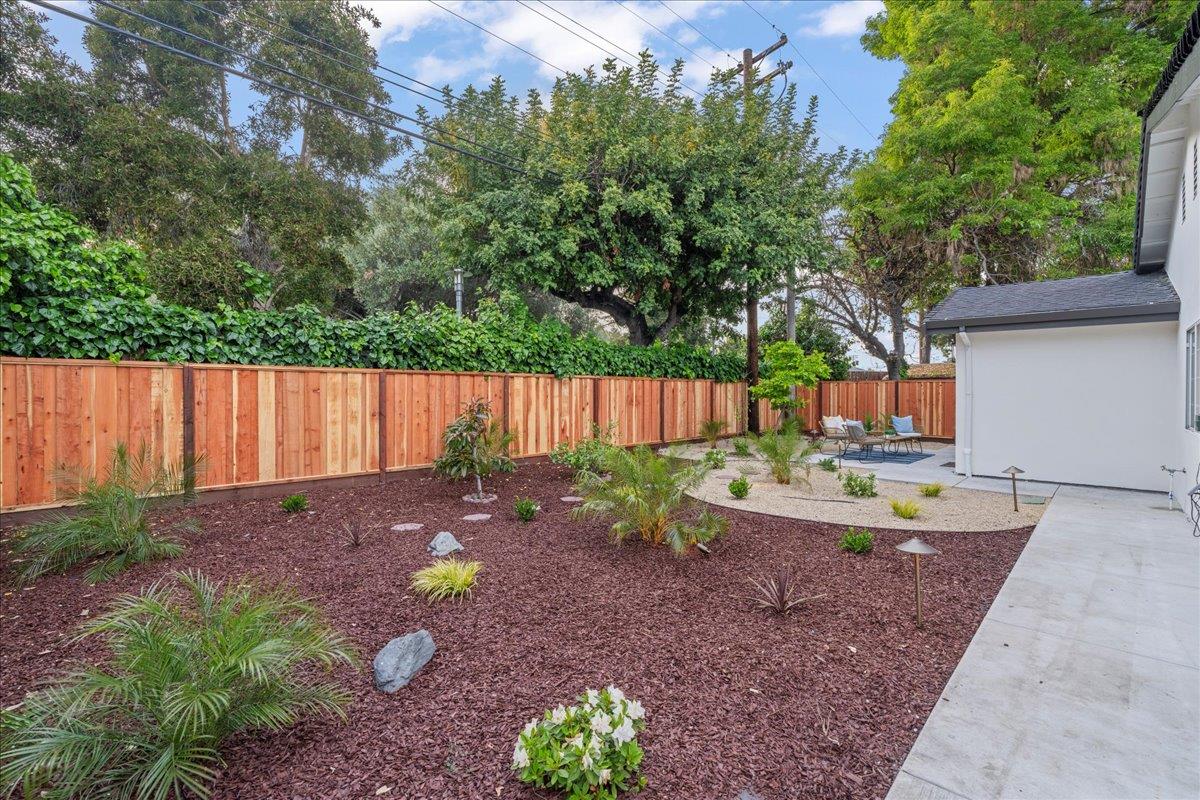 Detail Gallery Image 24 of 34 For 880 Las Palmas Dr, Santa Clara,  CA 95051 - 4 Beds | 3 Baths