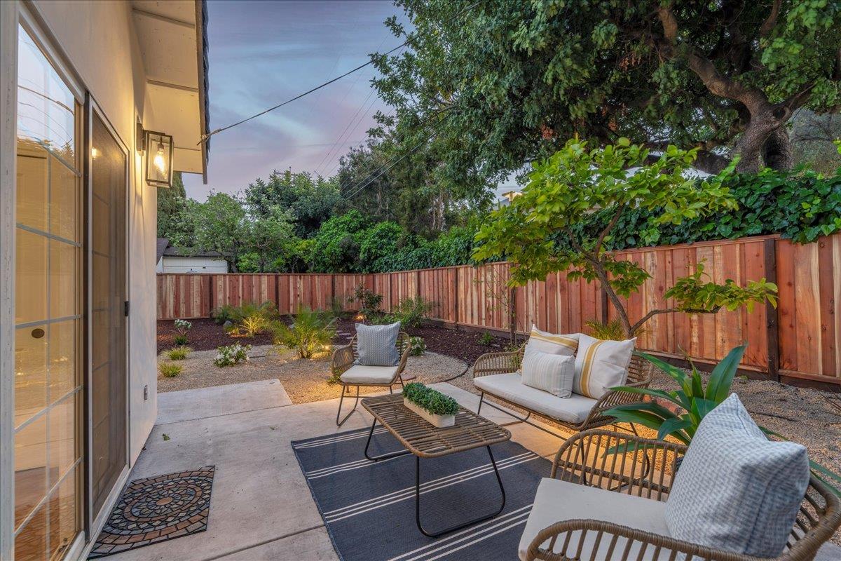 Detail Gallery Image 29 of 34 For 880 Las Palmas Dr, Santa Clara,  CA 95051 - 4 Beds | 3 Baths