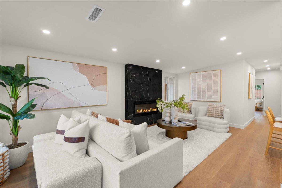 Detail Gallery Image 5 of 34 For 880 Las Palmas Dr, Santa Clara,  CA 95051 - 4 Beds | 3 Baths