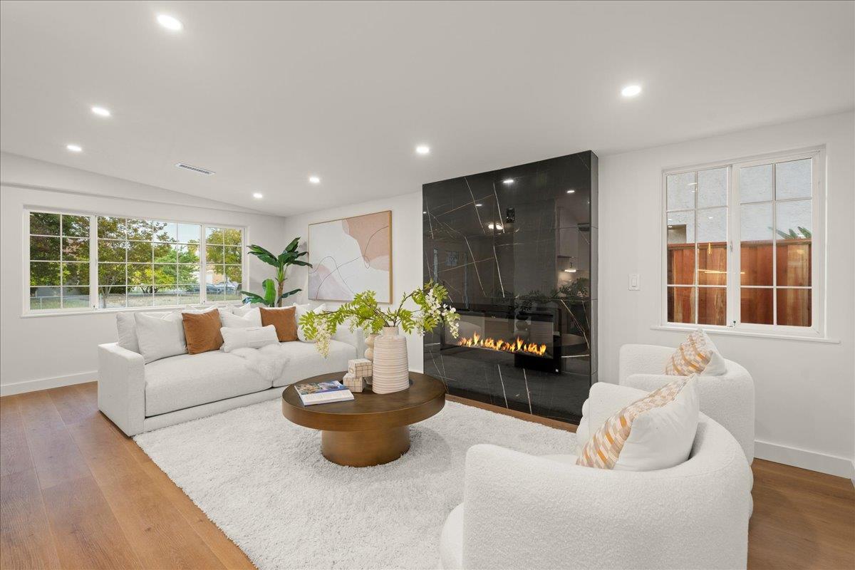 Detail Gallery Image 6 of 34 For 880 Las Palmas Dr, Santa Clara,  CA 95051 - 4 Beds | 3 Baths