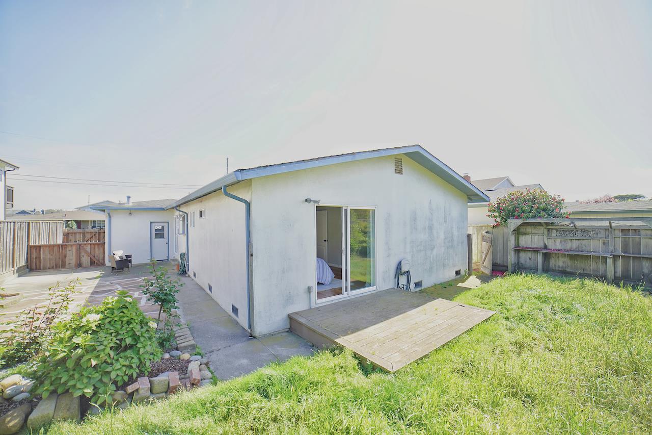 Detail Gallery Image 27 of 33 For 335 Grove St, Half Moon Bay,  CA 94019 - 3 Beds | 2 Baths