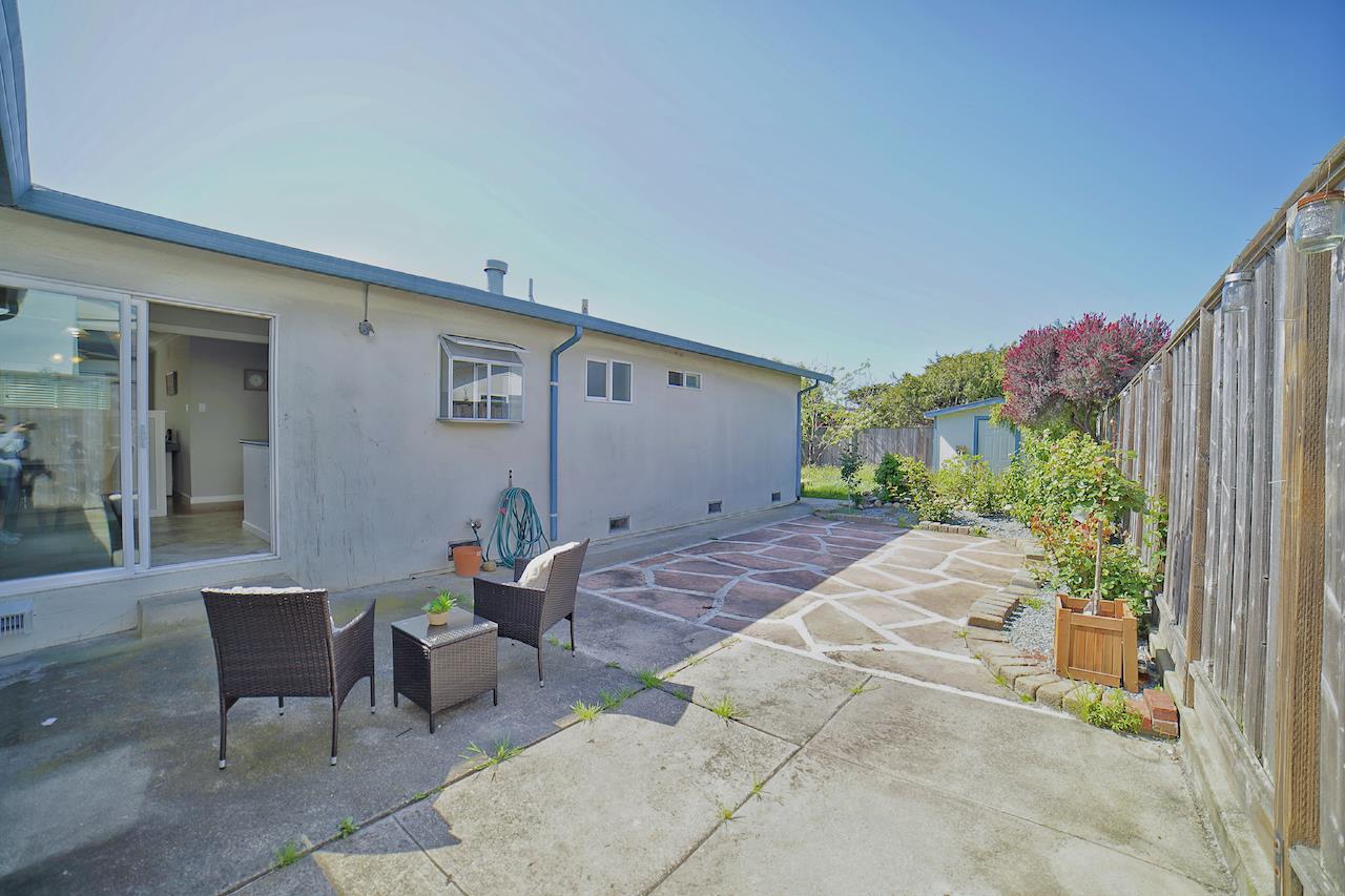 Detail Gallery Image 30 of 33 For 335 Grove St, Half Moon Bay,  CA 94019 - 3 Beds | 2 Baths