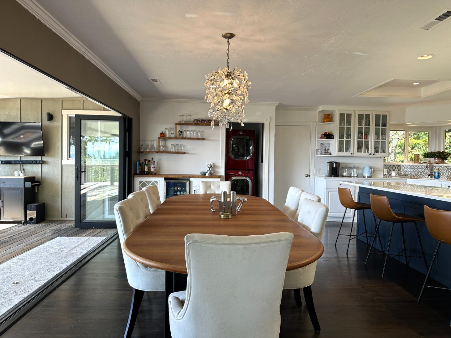 Detail Gallery Image 10 of 28 For 24705 Santa Cruz Hwy, Los Gatos,  CA 95033 - 4 Beds | 3/1 Baths