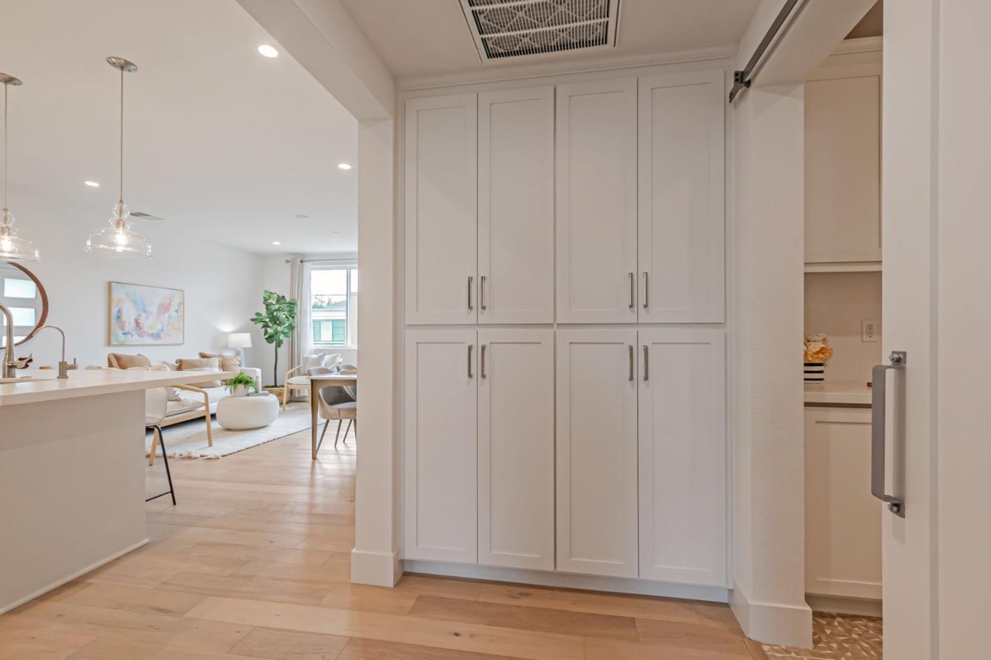 Detail Gallery Image 15 of 40 For 16009 Bartlett Ct, Los Gatos,  CA 95032 - 2 Beds | 2 Baths