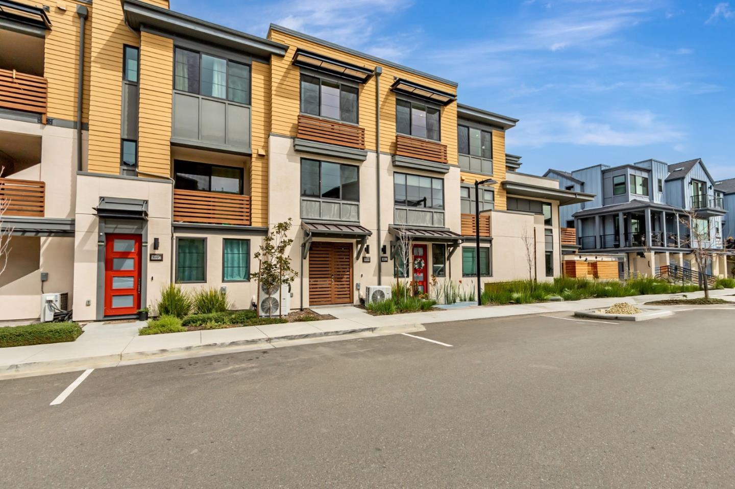 Detail Gallery Image 2 of 40 For 16009 Bartlett Ct, Los Gatos,  CA 95032 - 2 Beds | 2 Baths