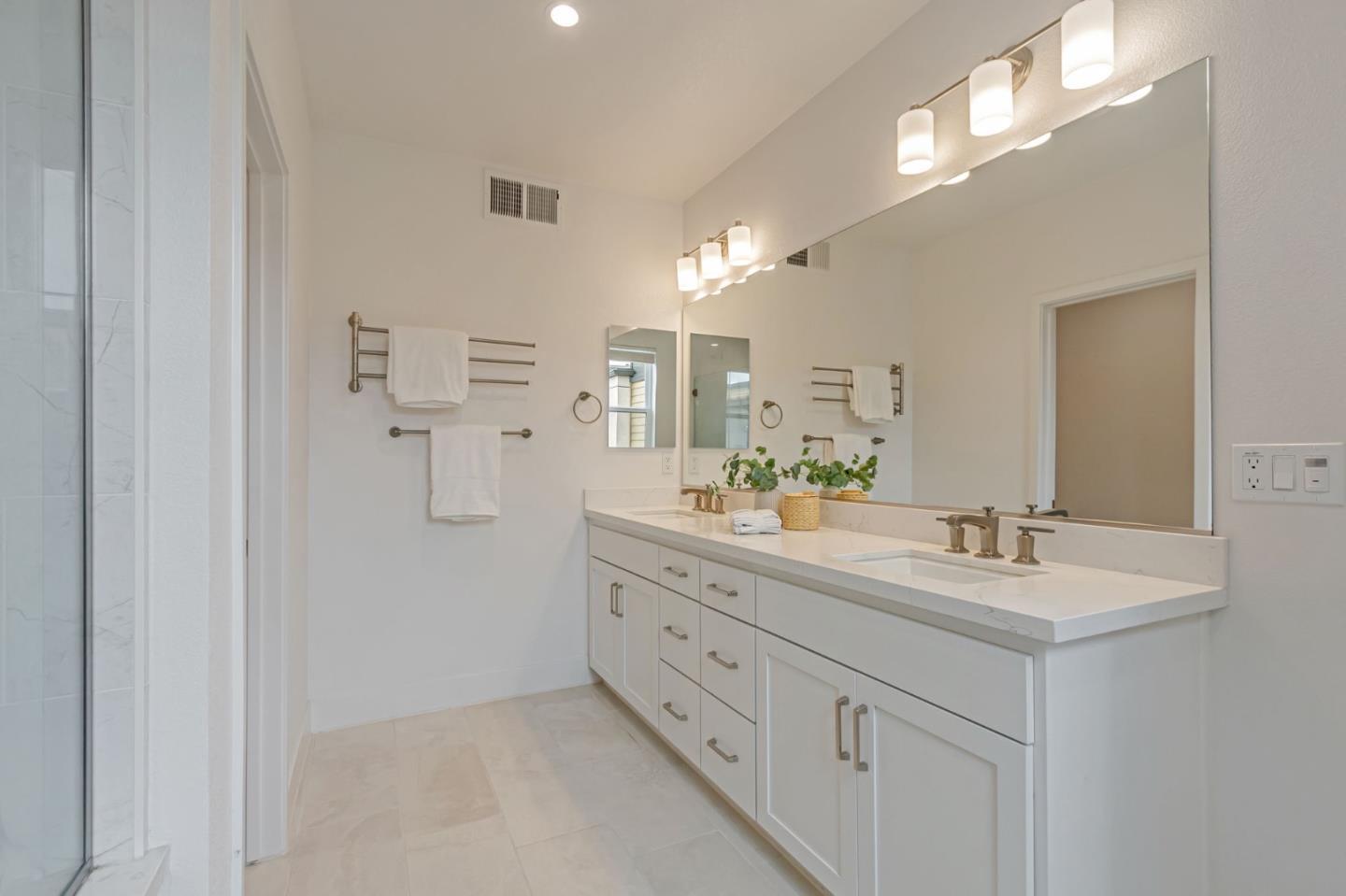 Detail Gallery Image 21 of 40 For 16009 Bartlett Ct, Los Gatos,  CA 95032 - 2 Beds | 2 Baths