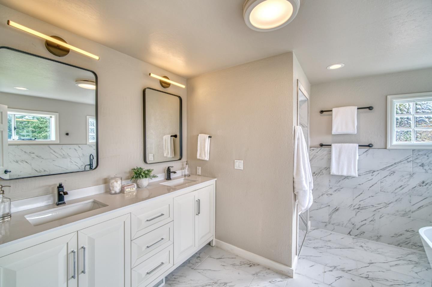 Detail Gallery Image 34 of 70 For 770 Alta Vista Rd, Montara,  CA 94037 - 6 Beds | 5/1 Baths