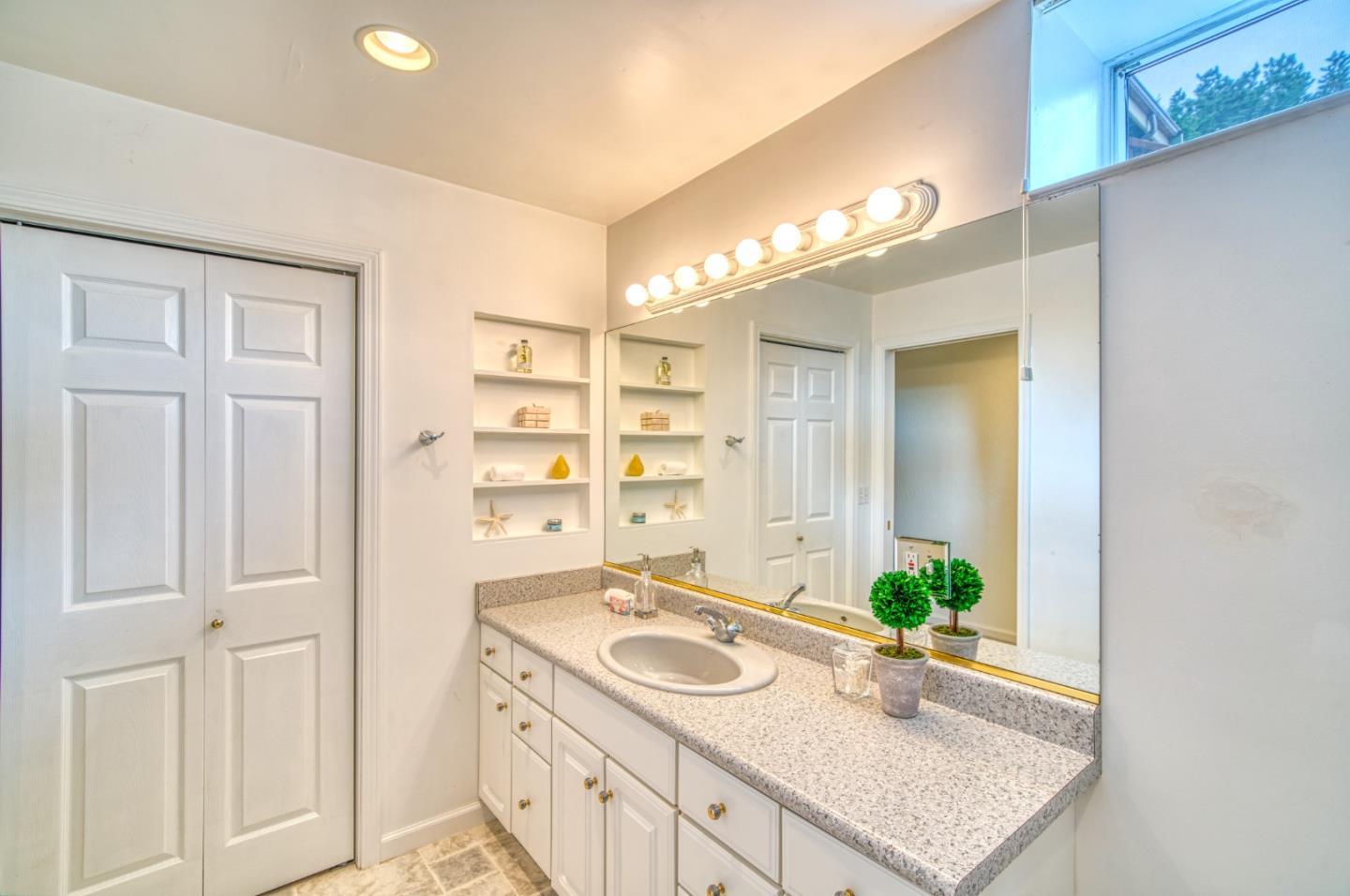 Detail Gallery Image 58 of 70 For 770 Alta Vista Rd, Montara,  CA 94037 - 6 Beds | 5/1 Baths