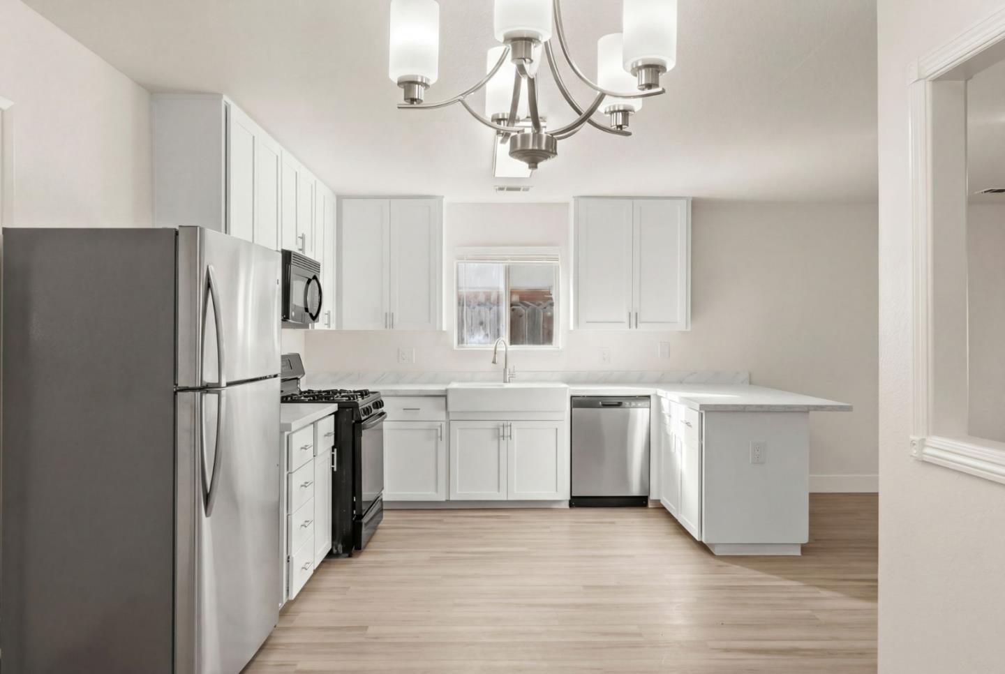 Detail Gallery Image 7 of 23 For 5317 Jeppson Ct, Salida,  CA 95368 - 3 Beds | 2 Baths