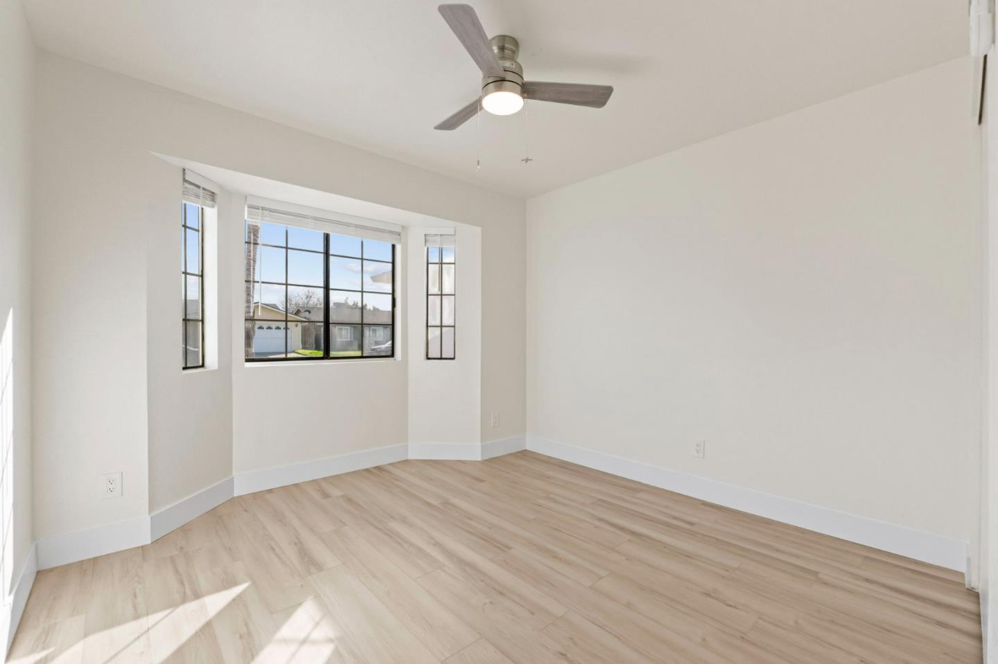 Detail Gallery Image 9 of 23 For 5317 Jeppson Ct, Salida,  CA 95368 - 3 Beds | 2 Baths