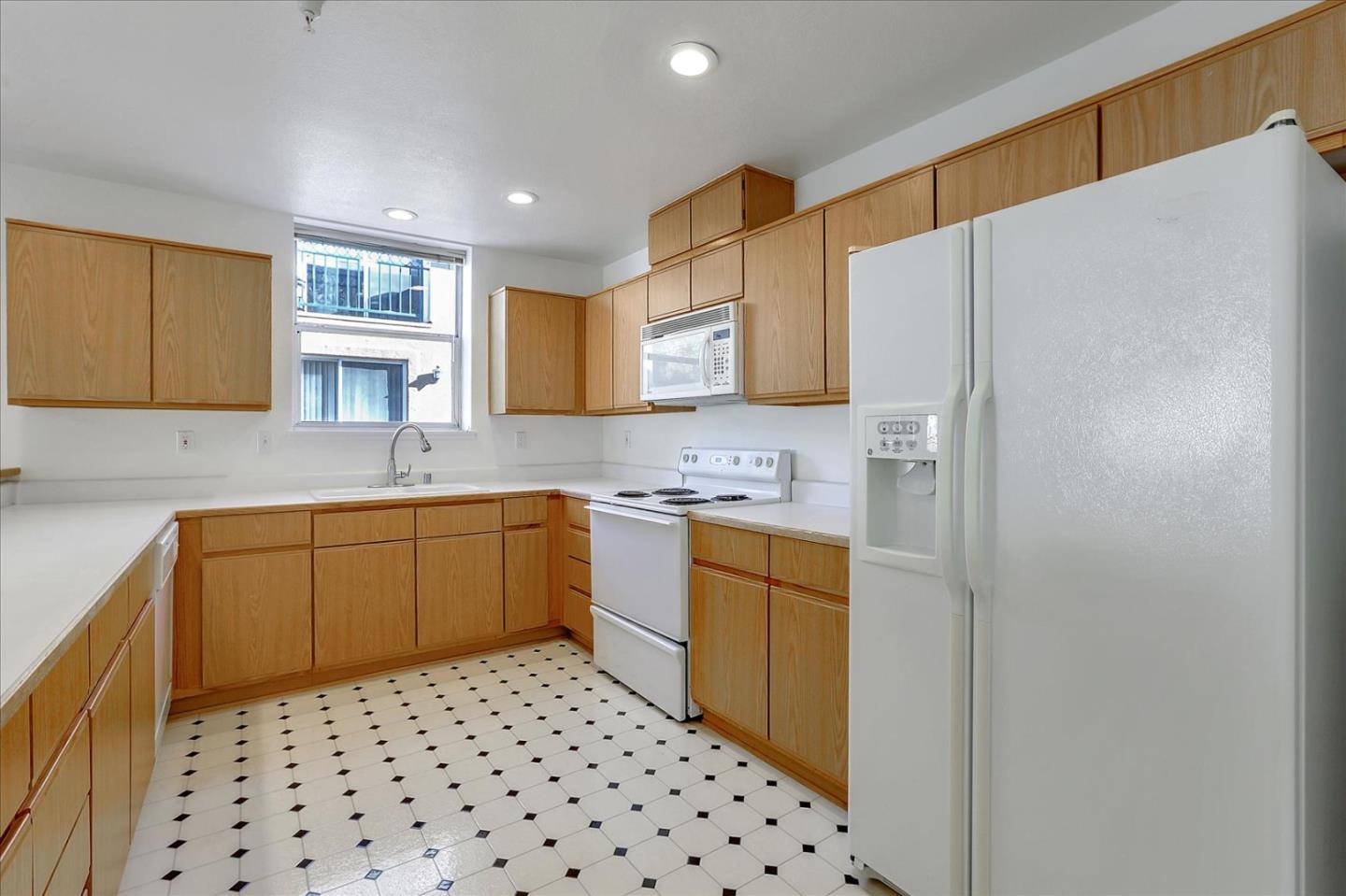 Detail Gallery Image 16 of 33 For 952 S 11th St #231,  San Jose,  CA 95112 - 2 Beds | 2 Baths