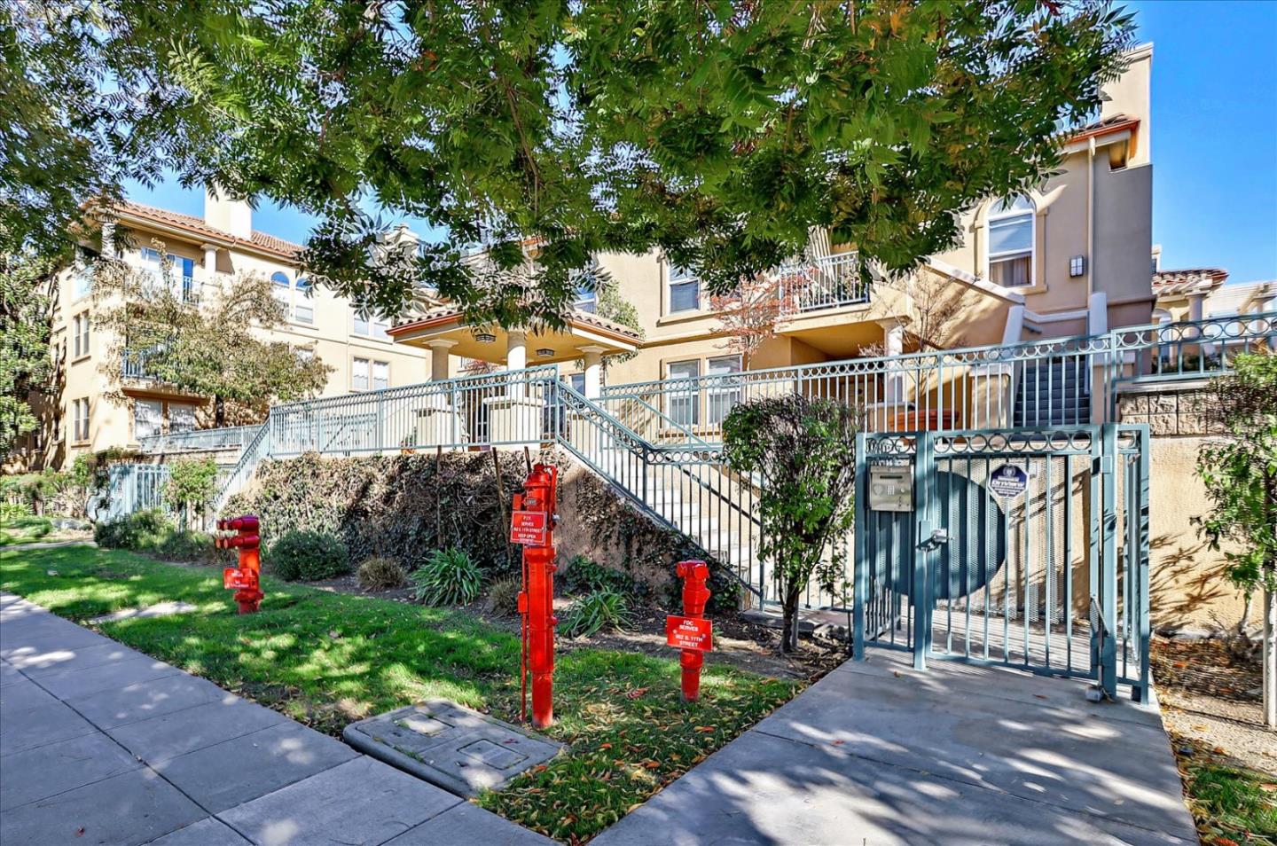 Detail Gallery Image 2 of 33 For 952 S 11th St #231,  San Jose,  CA 95112 - 2 Beds | 2 Baths