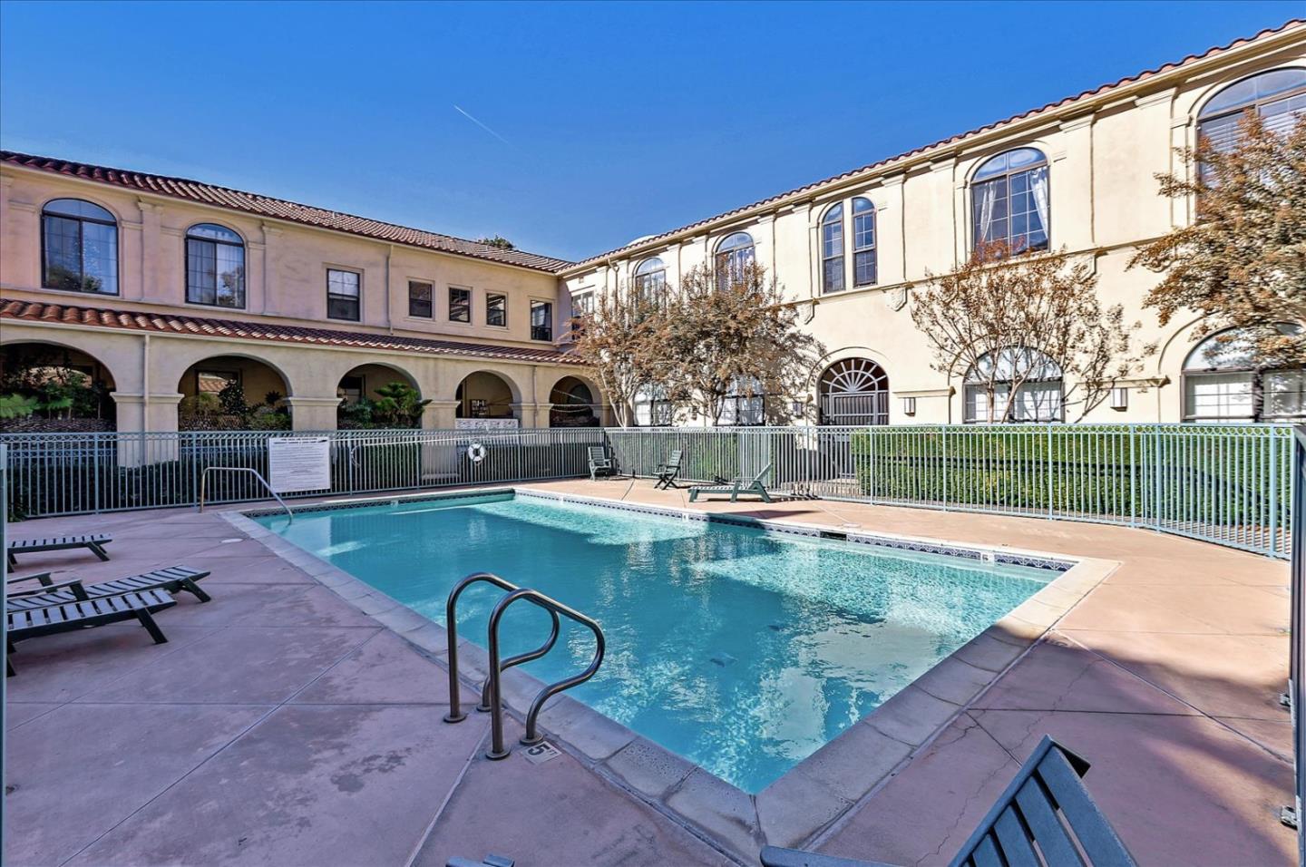Detail Gallery Image 8 of 33 For 952 S 11th St #231,  San Jose,  CA 95112 - 2 Beds | 2 Baths